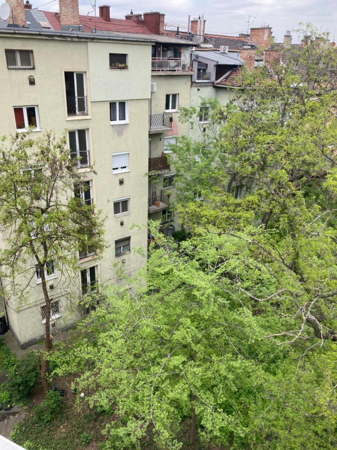 Roland Apartment - Puskas Budapest Bagian luar foto